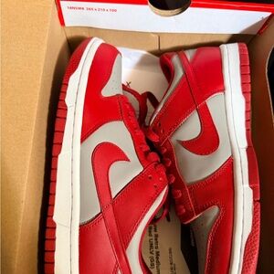 Nike Dunks - Grey & Red